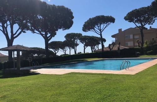 Calella de Palafrugell Apartment | Beautiful Duplex with sea views, swimming pool and tennis