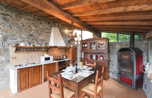Coreglia Antelminelli House | Beautiful private villa for 4 guests with WIFI, private pool, TV and pets allowed