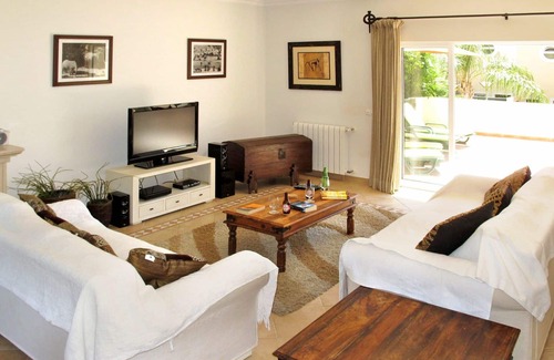 Aldeia House | Beautiful villa for 8 guests with A/C, WIFI, private pool, TV, terrace and parking