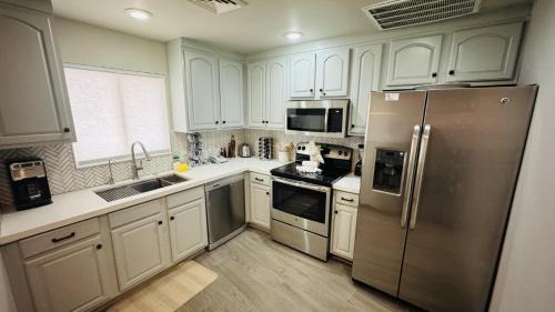 Puerto Penasco Apartment | Beautiful 1,5 Bedroom Condo on the Sea of Cortez at Las Palmas Resort D-304 condo
