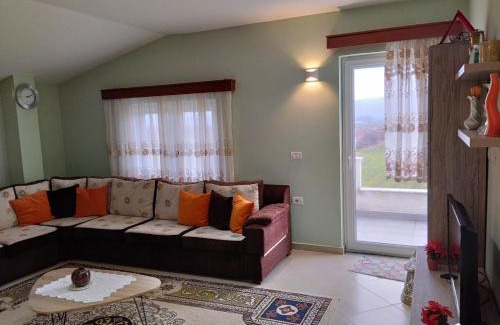 Korce House | Beautiful 1-Bed House in Korce