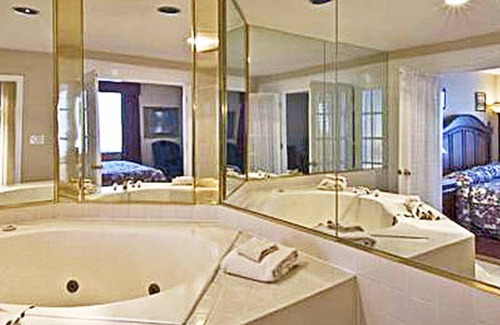 Downtown Salt Lake City Apartment | Beautiful 1 bedroom unit at resort, sleeps 4