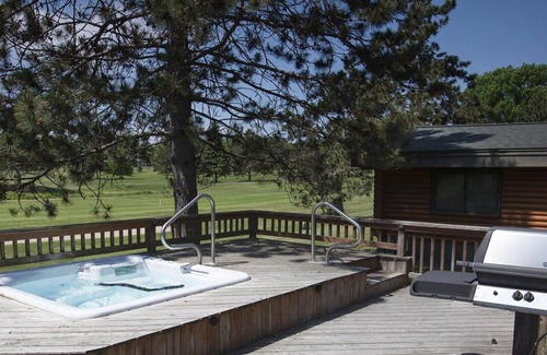 Breezy Point Apartment | Beautiful 1 bedroom unit at resort, sleeps 4