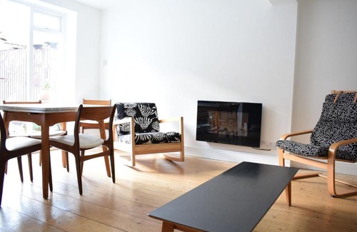 Deptford Apartment | Beautiful 1 Bedroom Flat in Deptford