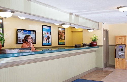 Downtown Reno Apartment | Beautiful 1 bedroom unit at resort, sleeps 4