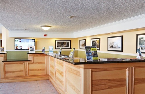 Downtown Reno Apartment | Beautiful 1 bedroom unit at resort, sleeps 4