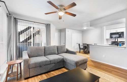 Coronado Hills Apartment | Beautiful 1BD/1BA in University Hills 4729