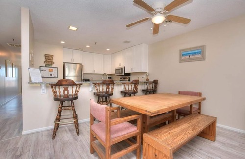 Long Beach Condo | Beautiful-2 Bdrm/2 Bath,Oceanfront Condo w/Pool-Sleeps 7