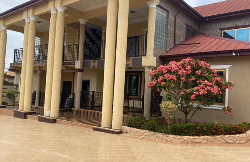 Kumasi Apartment | Beautiful 2-bed Apartment in Kumasi