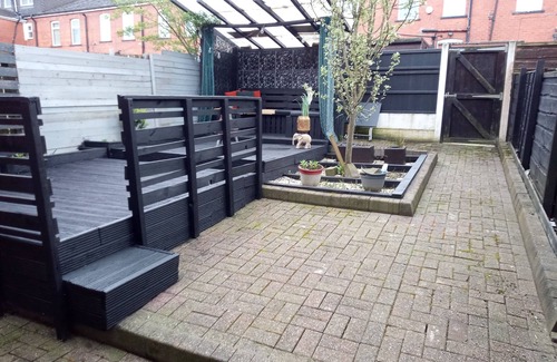 Bolton Apartment | Beautiful 2-bed House in Bolton With Free Parking