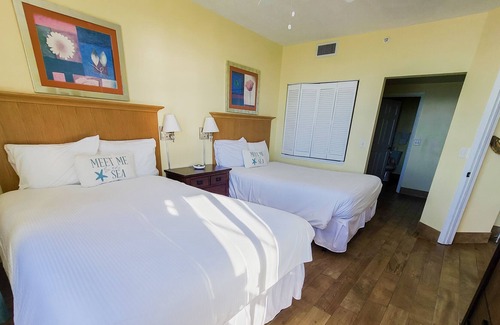 Daytona Beach Condo | Beautiful 2 Bedroom Ocean Front Condo - 8th Floor - Sleeps 10 - Ocean Walk