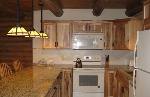 Breezy Point Apartment | Beautiful 2 bedroom unit at resort, sleeps 6