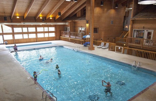 Breezy Point Apartment | Beautiful 2 bedroom unit at resort, sleeps 6