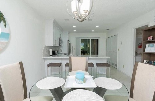 Marco Island House | Beautiful 2 bedroom Condo! Owners require a 3 month rental Jan- March.