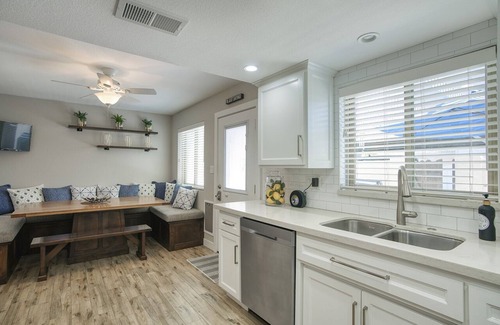 Central Commons Condo | Beautiful 2 bedroom condo, GREAT LOCATION!
