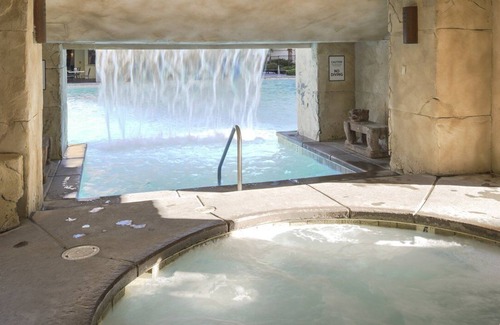 Enterprise Apartment | Beautiful 2 bedroom unit at resort, sleeps 6