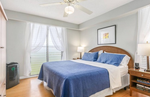Keauhou Condo | BEAUTIFUL 2 BEDROOM, 2 BATHS END UNIT ON GOLF COURSE WITH OCEAN VIEWS