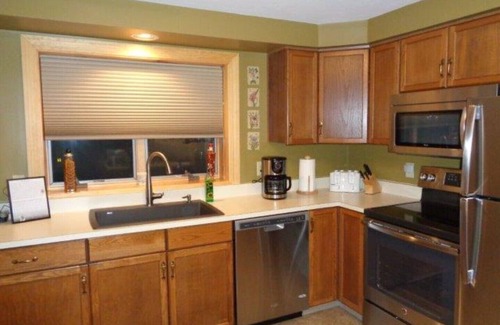 North Creek House | Beautiful 2 bedroom with AC in every room and a great view