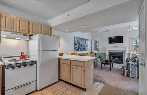 Norwich Villa | Beautiful 2 story 1 Bedroom Villa with two full bathrooms