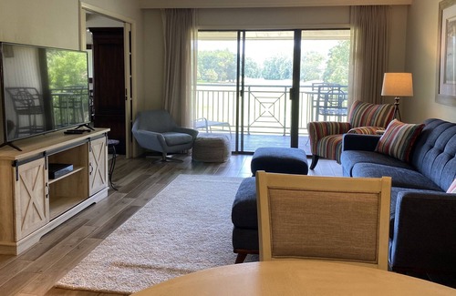 Wesley Chapel Condo | Beautiful 2BR/2BA Open Floorplan Condo in Saddlebrook Resort