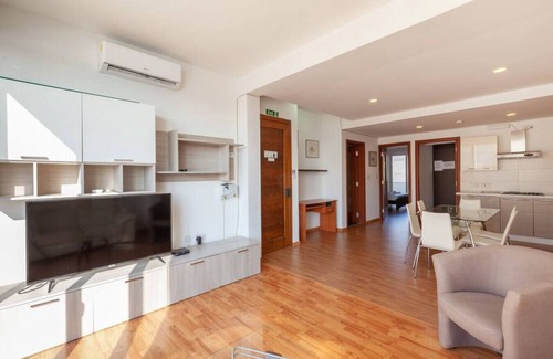 Sliema Apartment | Beautiful 2BR just off the promenade with seaviews