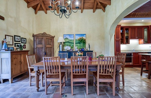 Antigua Guatemala House | Beautiful 3-bedroom+ house in charming, colonial Antigua Guatemala
