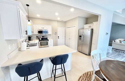 Fishers House | Beautiful 3 BD Home in Fishers with EV Charger
