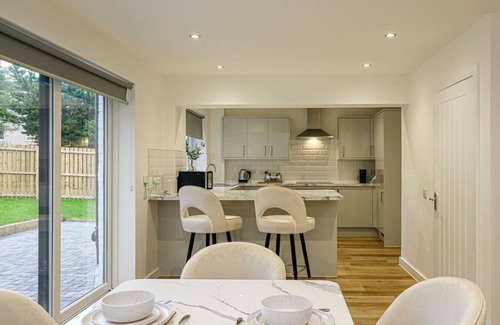 North West House | Beautiful 3 Bed Luxury House in Glasgow West End