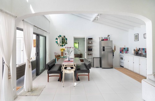 Mullins Villa | Beautiful 3 Bed Villa with Pool at Mullins Beach