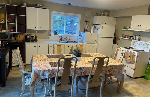 Lindell Beach Apartment | Beautiful 3-bedroom apartment in Lindell Beach