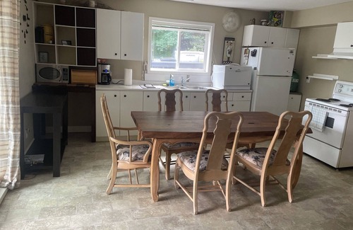 Lindell Beach Apartment | Beautiful 3-bedroom apartment in Lindell Beach