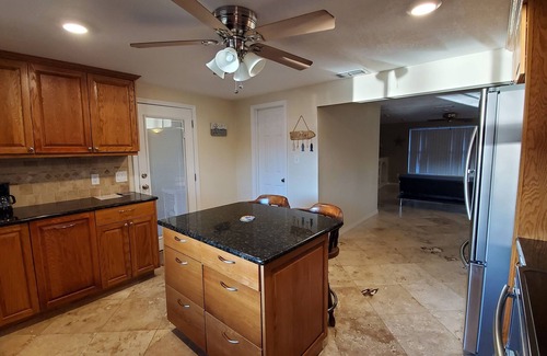 Ruskin House | Beautiful 3 bedroom 2 bath oasis on a canal near the Tampa Bay