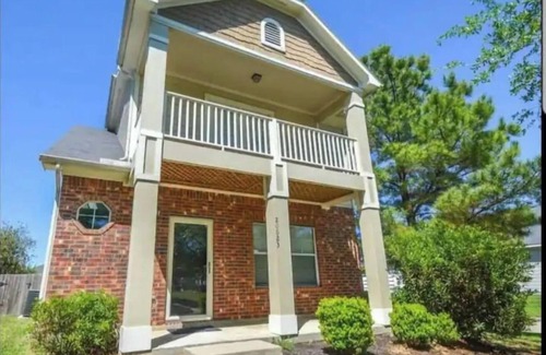 Lakeville House | *Beautiful 3-bedroom 2 story home great location.