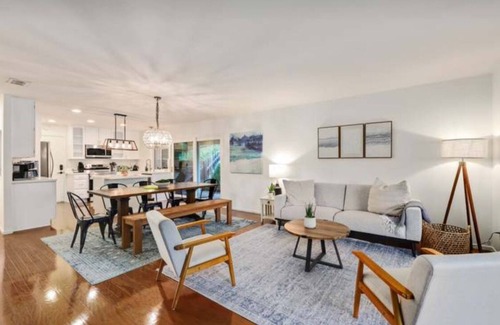 University City House | Beautiful 3-bedroom house in awesome San Diego with Peloton bike and a big yard