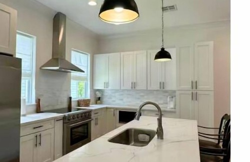 Maurepas House | Beautiful 3-bedroom house off the Diversion Canal in Maurepas. Hidden gem!