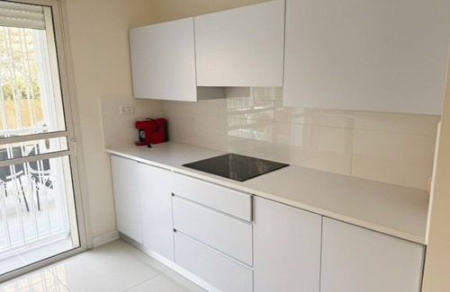 Katamon Apartment | Beautiful 3-bedroom with Outdoor Space in Old Katamon