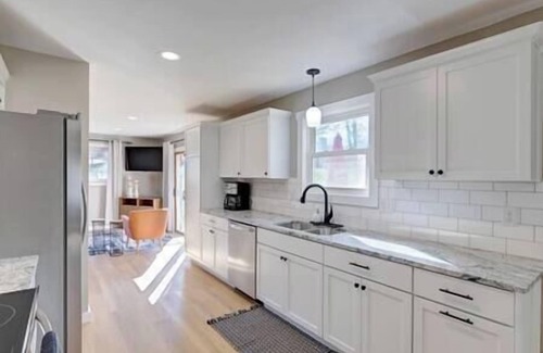 Bloomington House | Beautiful 3 BR/2 Bath Very Close to IU & Downtown