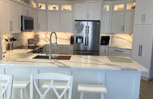 Vanderbilt Beach Condo | BEAUTIFUL 3 BR Waterside Condo w/Private Terrace