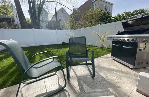 Williamsbridge House | Beautiful 3 level home free parking and self check in