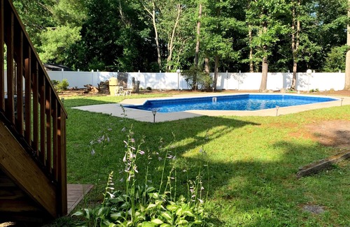 Sicklerville House | Beautiful 4 Bedroom Home With Pool 40 minutes from Atlantic City!