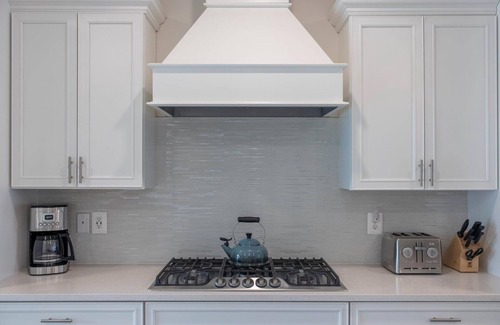 Long Neck House | Beautiful 4-bedroom townhome at the Peninsula!