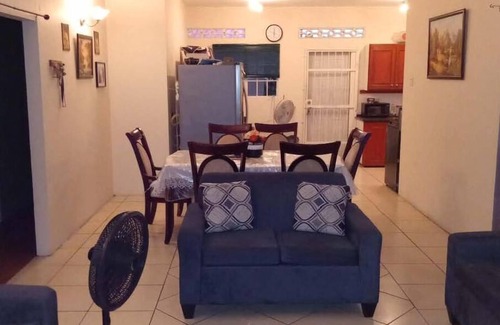Woodbrook House | Beautiful 4 bedroom home & additional 2 bedroom detached guess house.