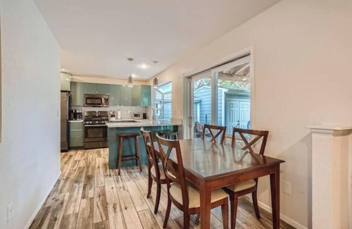 Louisville House | Beautiful 5 BDR Louisville Home W/Private Backyard