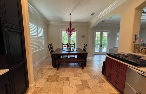 Sunset Park House | Beautiful 5-bedroom Home in South Tampa with Pool on the Water