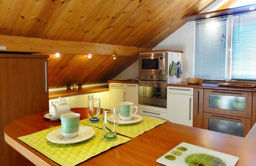 Forville Apartment | Beautiful 67m² apartment, 2 bedrooms, parking, south-facing balcony - Briançon