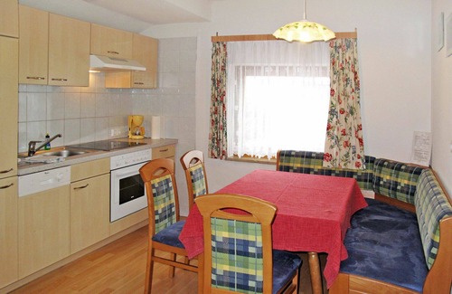 St. Valentin auf der Haide Apartment | Beautiful apartment for 4 guests with WIFI, TV, terrace and parking