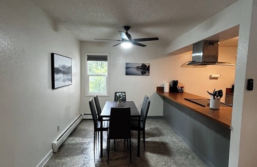 Bayshore - Klatt Apartment | Beautiful Alaskan 2 Bedroom