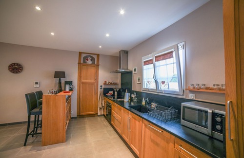 Carpentras Villa | Beautiful and comfortable villa with beautiful heated pool