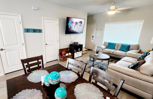 Port Isabel House | Beautiful And Cozy Bayfront Getaway at Port Isabel
