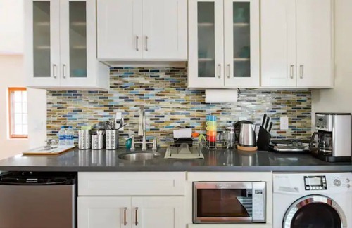 Mount Carmel Cottage | Beautiful and Private Modern Cottage Close to Silicon Valley